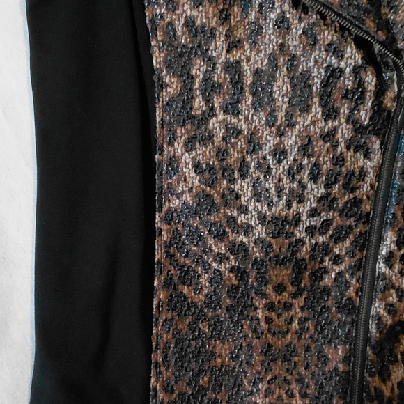 Chico's Leopard Print Zip Vest Top - Picture 8 of 15
